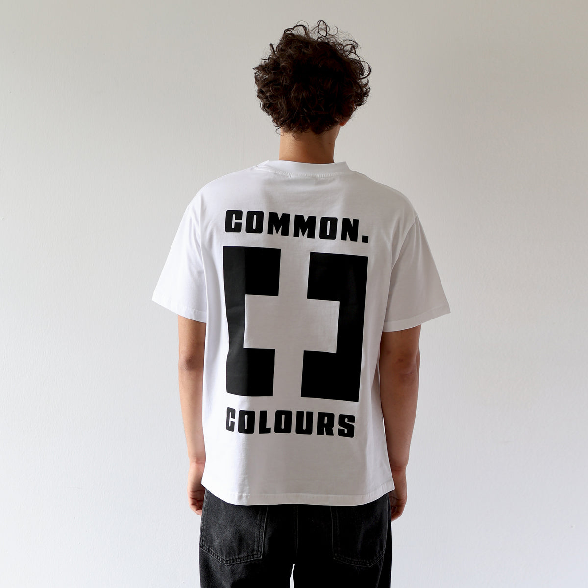 GRAPHIC T-SHIRT WHITE